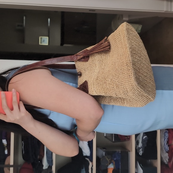 Handmade raffia bucket bag - like new condition - Picture 6 of 6